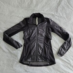 Lululemon Kanto Catch Me Running Jacket